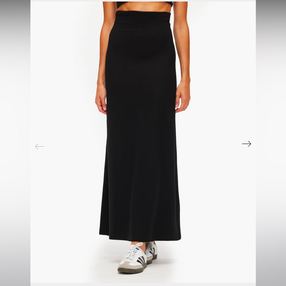 NEW WITH TAGS LESET Rio Black Maxi Skirt size Medium